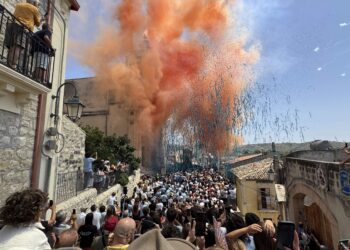 Spettacolare “Sciuta” per la Madonna della neve oggi a Giarratana