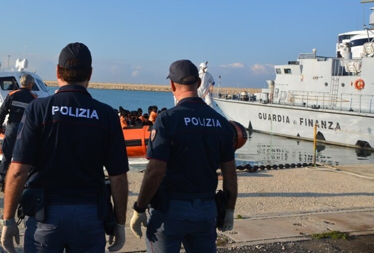 Porto di Pozzallo, arrestati due presunti scafisti