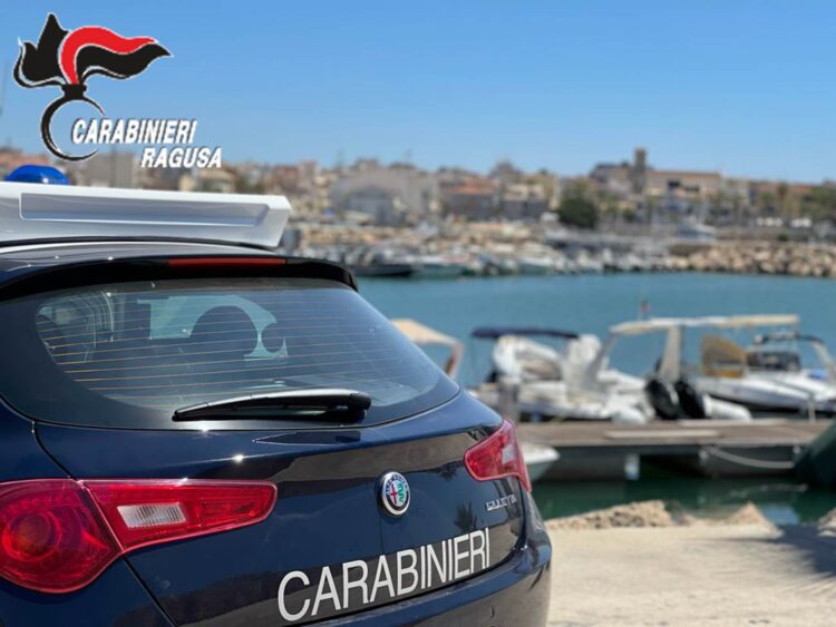Scoglitti, evade dai domiciliari e fugge all’alt: arrestato dai carabinieri