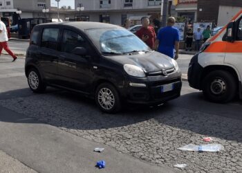 Modica, auto investe anziana: donna in ospedale