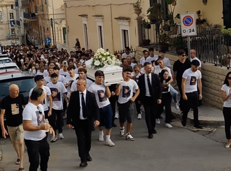 Pozzallo, l’ultimo saluto a Giorgio Ruta
