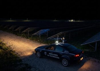 Campi fotovoltaici nel mirino dei ladri, sventato un furto a Comiso