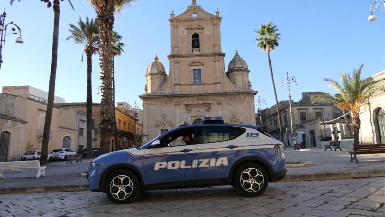 Vittoria, spaccio di droga: denunciata una 47enne