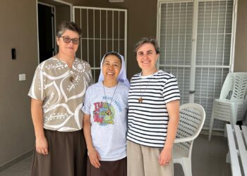 Suore carmelitane missionarie, a Marina di Acate s’inaugura la comunità “Le querce di Mamre”