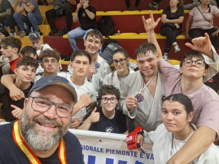 Modica, dieci medaglie per l’Eragon nella Coppa Italia di ju jitsu