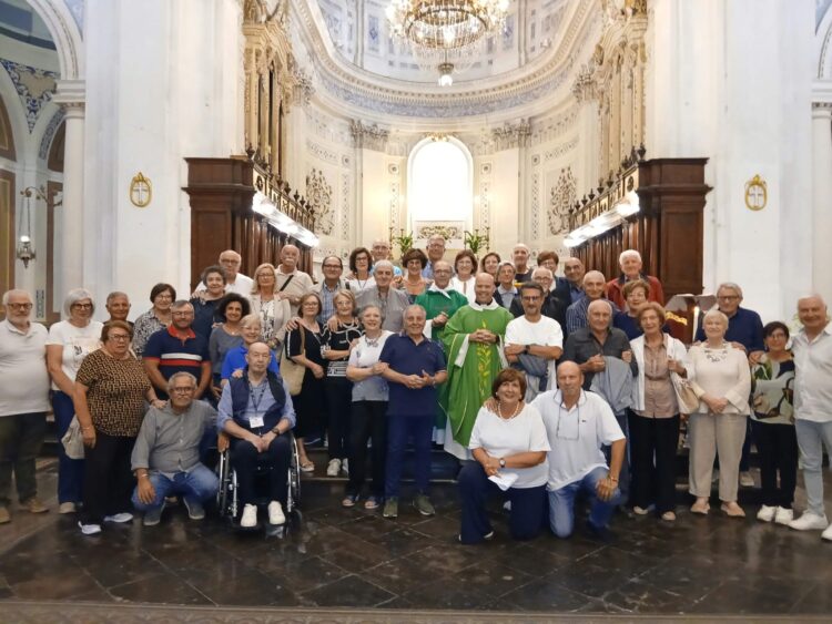 Ragusa, momenti di commozione e devozione all’Ecce Homo per la festa della Madonna del Rosario