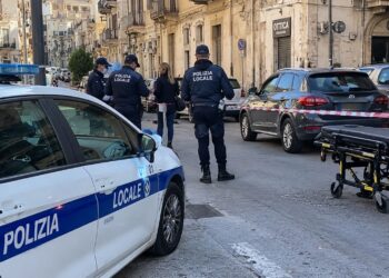 Scicli, incidente in via Roma: frattura per una donna di 67 anni