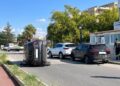 Comiso, auto si ribalta dopo aver urtato alcune vetture in sosta: ferita lievemente una donna