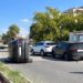 Comiso, auto si ribalta dopo aver urtato alcune vetture in sosta: ferita lievemente una donna