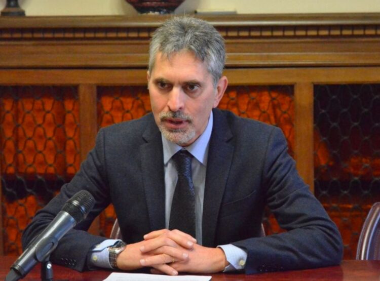 Giunta Cassì: anche Iacono se ne va…