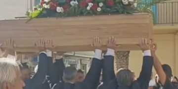 Donnalucata, l’ultimo applauso per Enzo “King” Ina